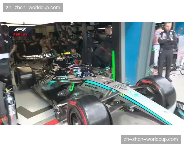 F1澳大利亚站FP1:诺里斯做出全场最快,阿尔本赛车引发红旗 F1澳大利亚站FP1:诺里斯做出全场最快,阿尔本赛车引发红旗